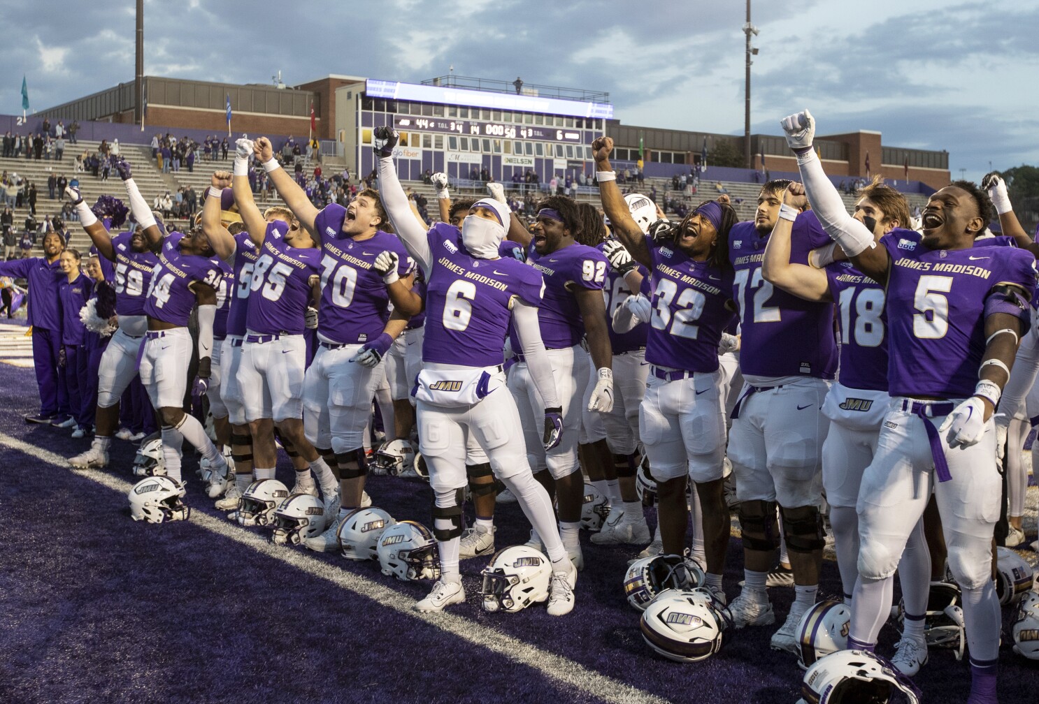 James madison dukes clearance football